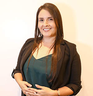 Señorita Mayra Tatiana Corrales Castro