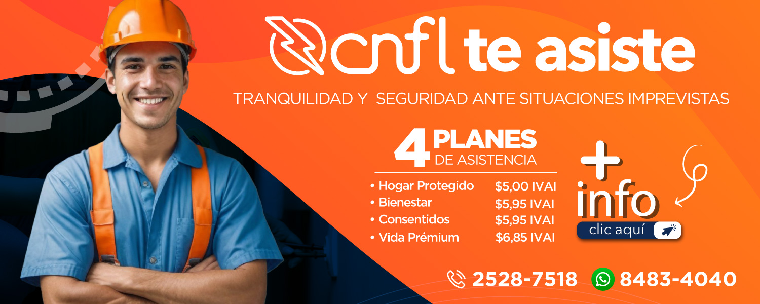 Imagen de una persona sonriendo y con un casco color naranja